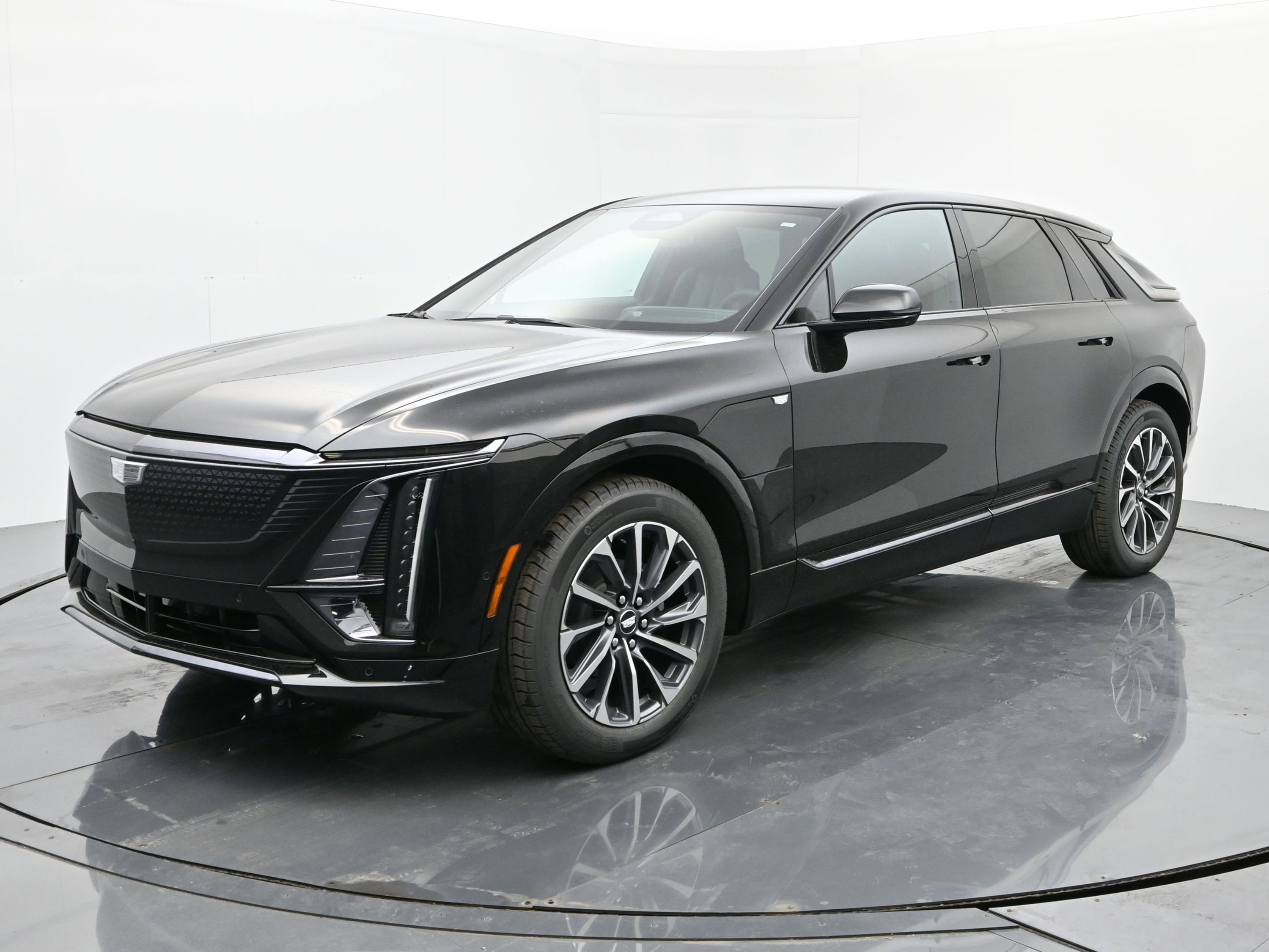 New 2025 Cadillac Lyriq Sport image 1