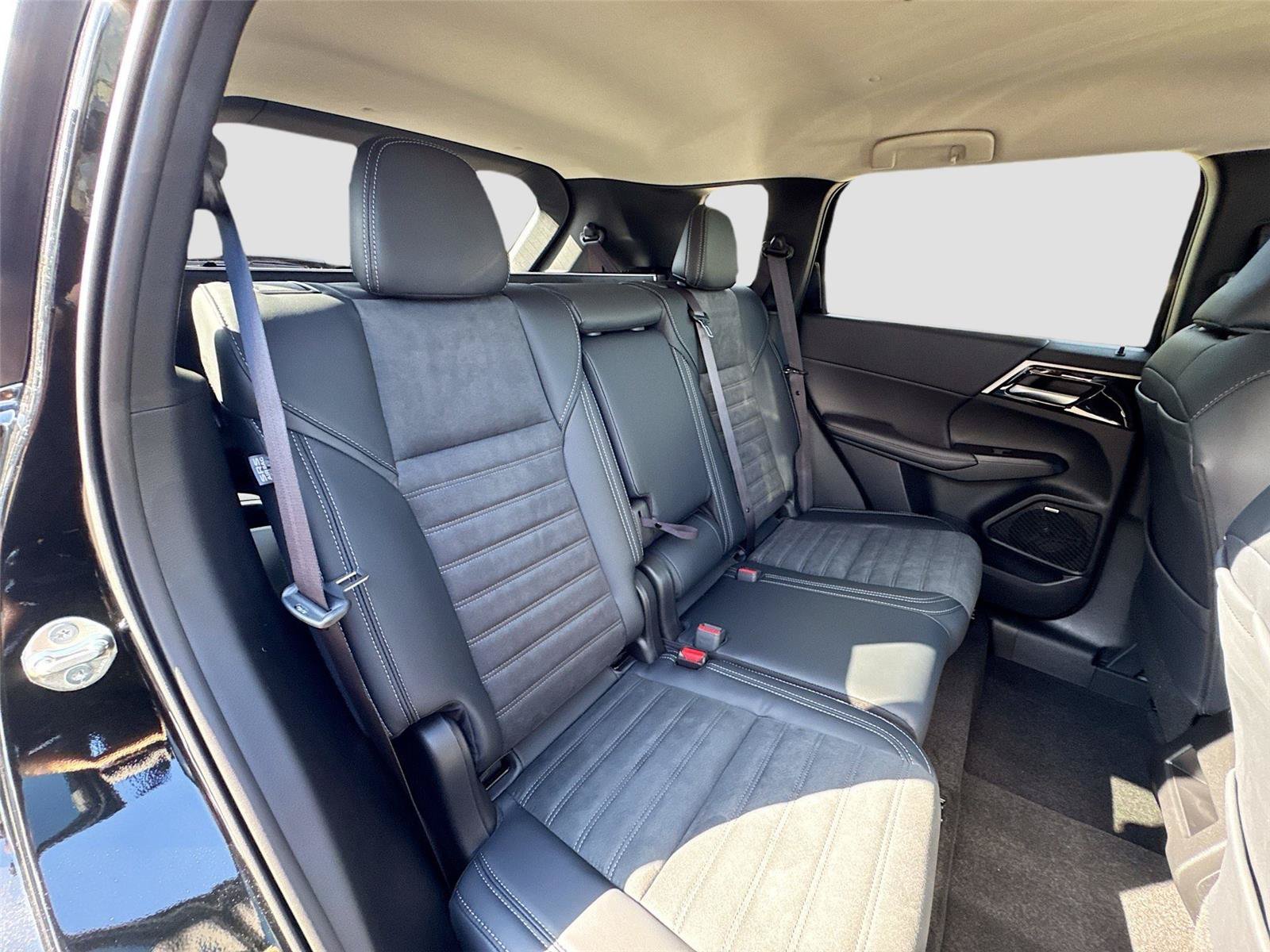 New 2026 Mitsubishi Outlander SE AWD/4WD image 26