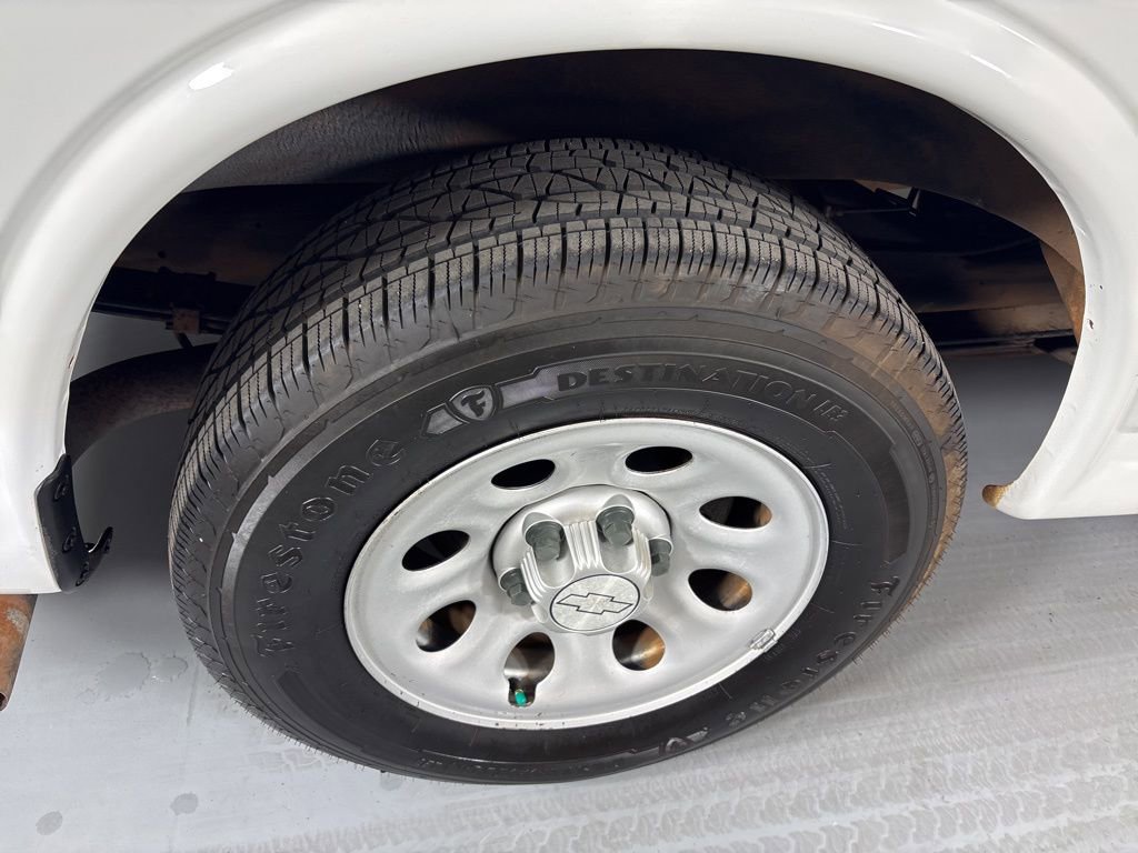 Used 2014 Chevrolet Express 1500 LS RWD image 12