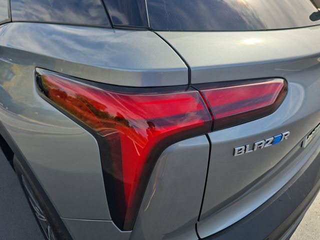 New 2025 Chevrolet Blazer EV LT image 33