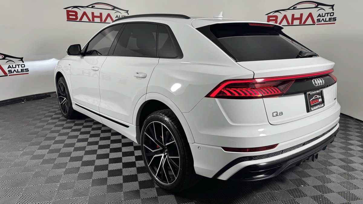 Used 2020 Audi Q8 Premium Plus w/ Premium Plus Package AWD/4WD image 4