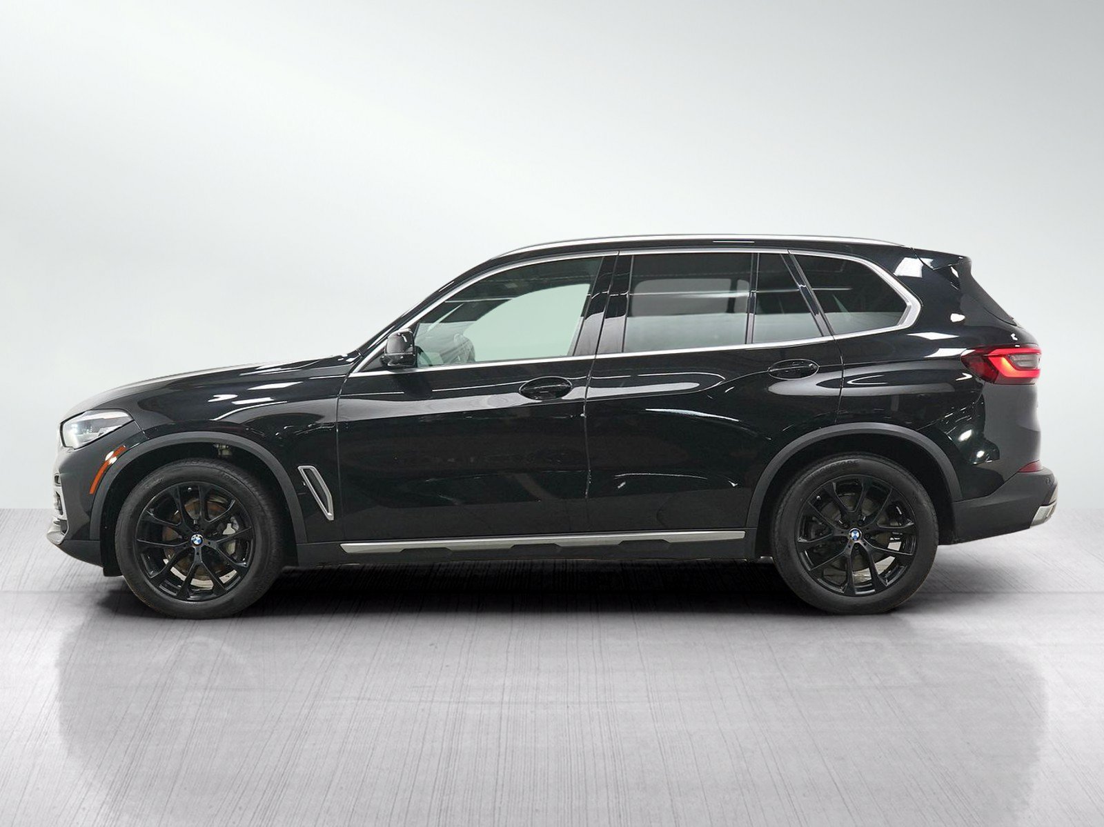 Used 2022 BMW X5 xDrive40i AWD/4WD image 4