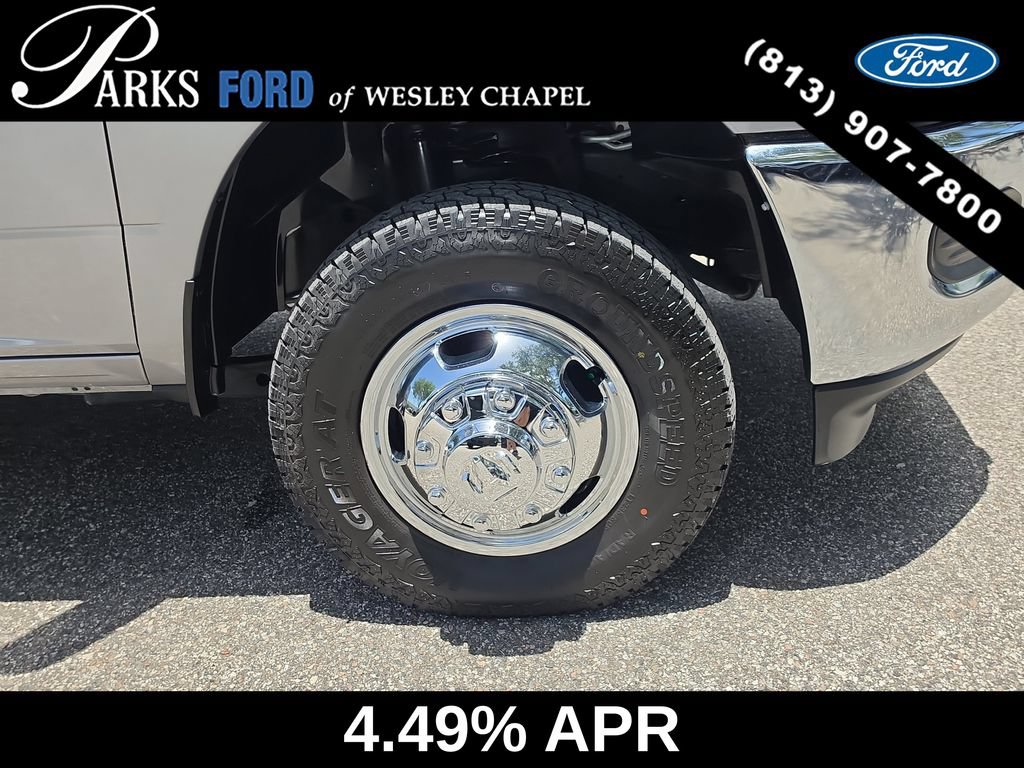 Used 2024 RAM 3500 Tradesman w/ Chrome Appearance Group AWD/4WD image 32