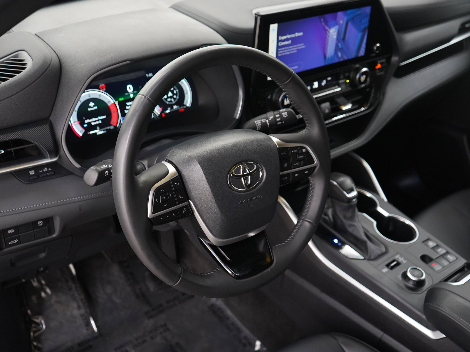 Certified 2025 Toyota Highlander XSE AWD/4WD image 22