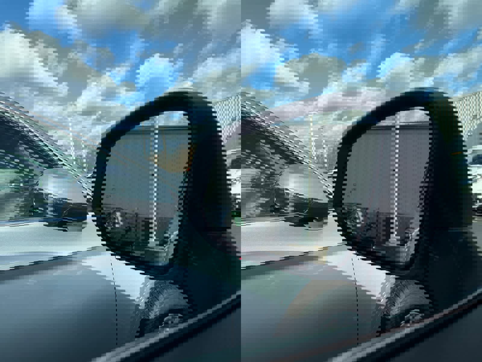 Used 2021 Toyota Highlander XLE image 24