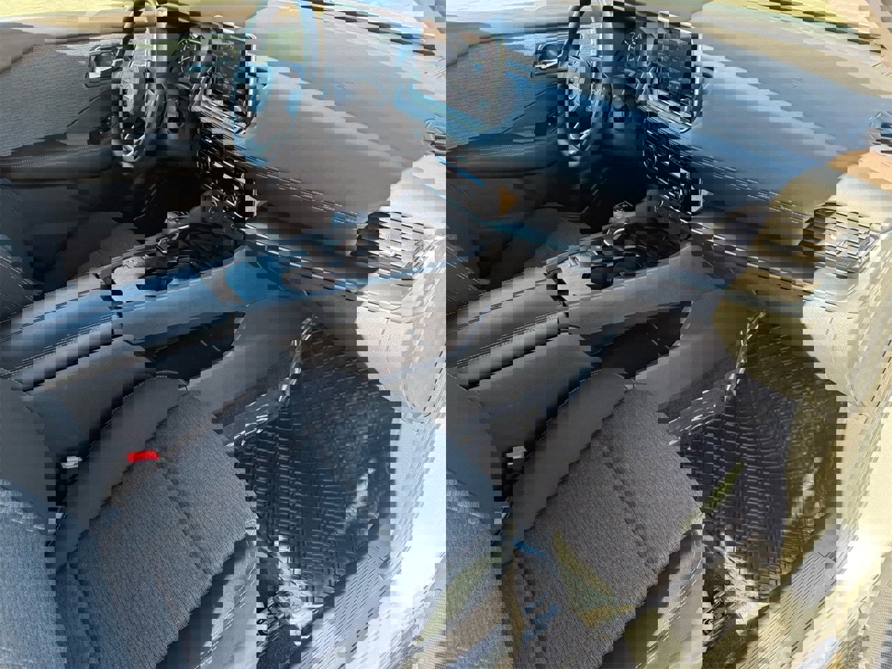 Used 2023 Nissan Rogue SV image 27