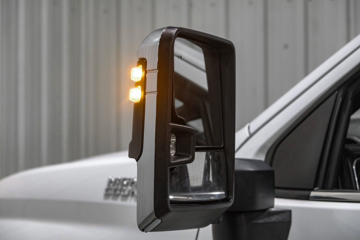 Used 2022 Chevrolet Silverado 3500 High Country image 42