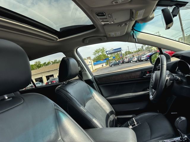 Used 2019 Subaru Outback 2.5i Limited AWD/4WD image 25