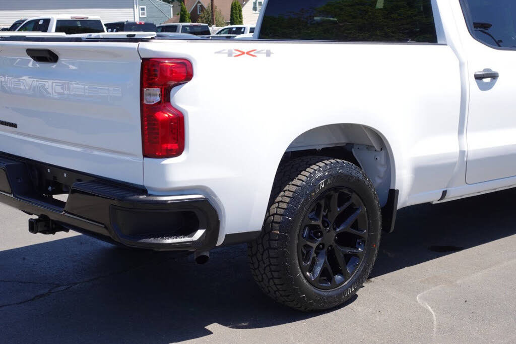 Used 2024 Chevrolet Silverado 1500 W/T w/ WT Value Package AWD/4WD image 12