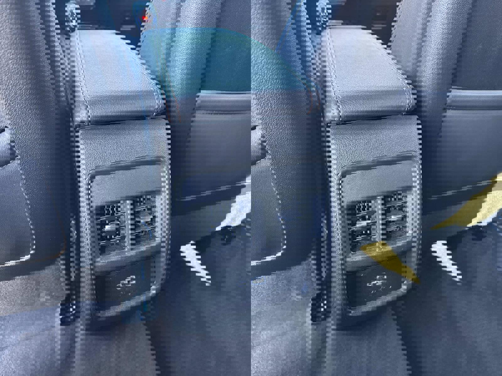 Used 2022 Cadillac XT4 Sport w/ Enhanced Visibility Package image 16