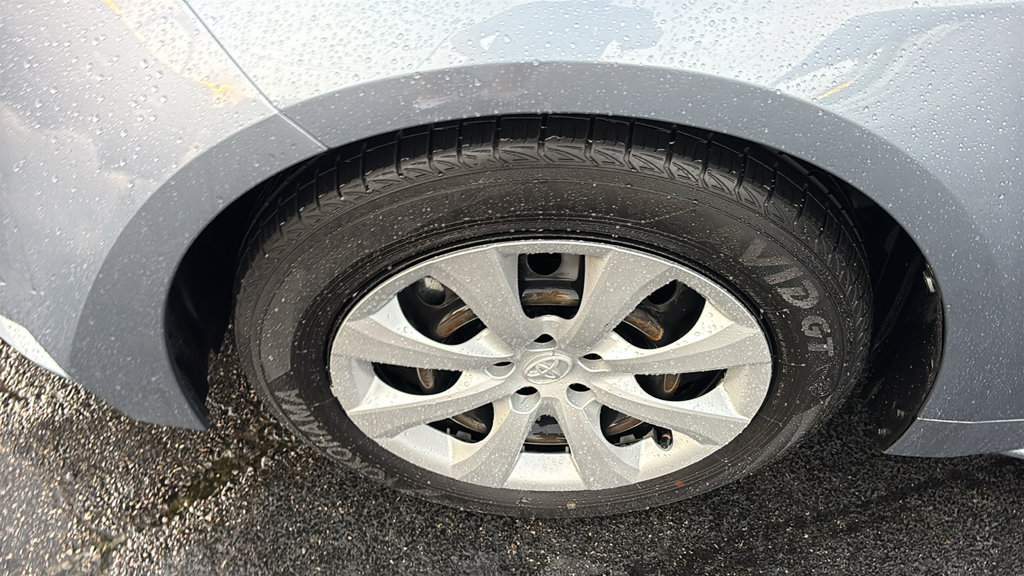 Used 2024 Toyota Corolla LE FWD image 30