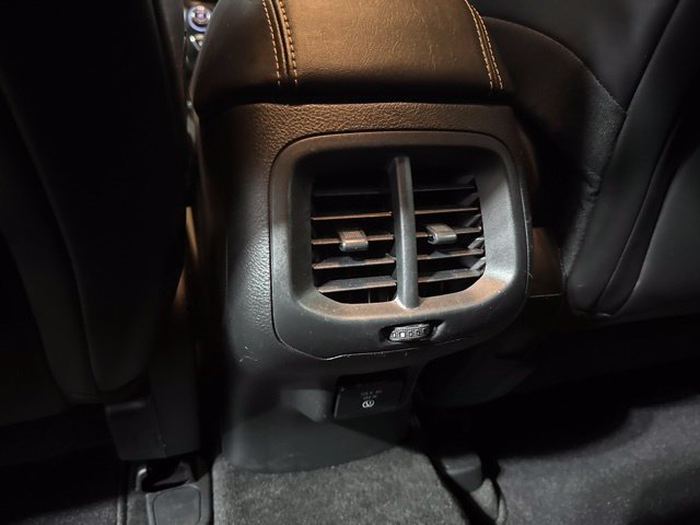 Used 2015 Jeep Cherokee Limited AWD/4WD image 31