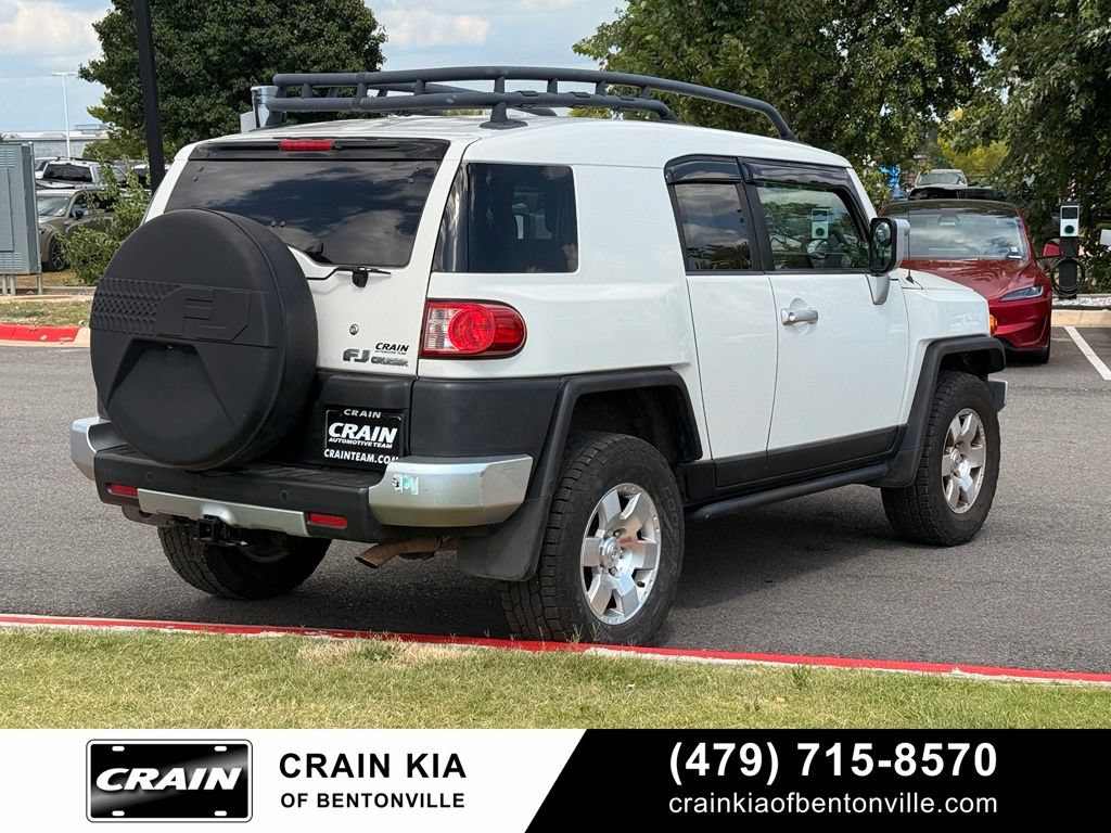 Used 2010 Toyota FJ Cruiser 4WD image 7