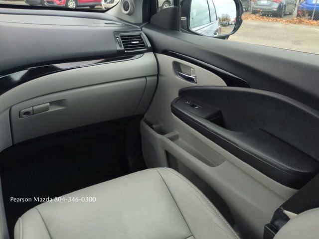 Used 2018 Honda Pilot Touring image 18