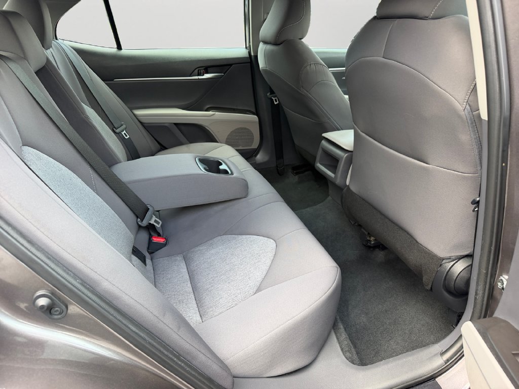 Used 2023 Toyota Camry LE FWD image 9