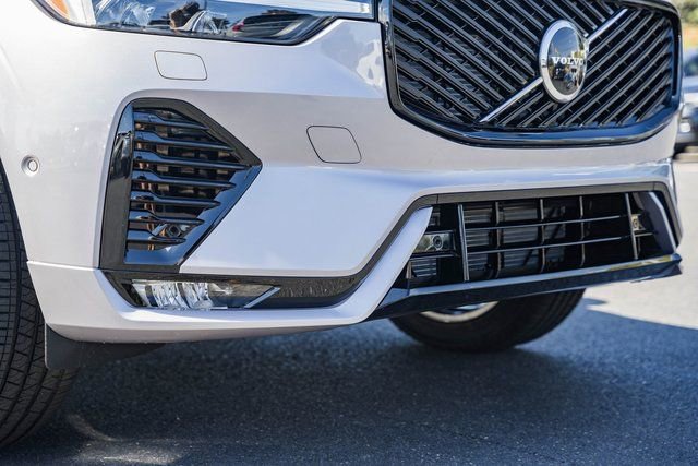 Used 2026 Volvo XC60 B5 Plus w/ Protection Package Premier AWD/4WD image 12