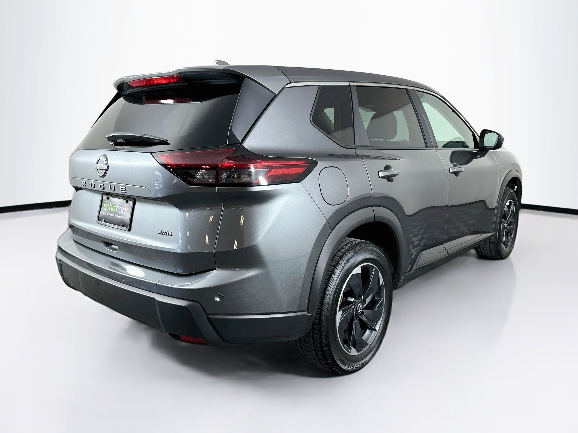 Used 2025 Nissan Rogue SV AWD/4WD image 9