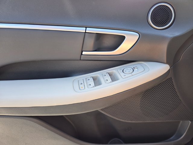 Used 2024 Hyundai Sonata SEL FWD image 21