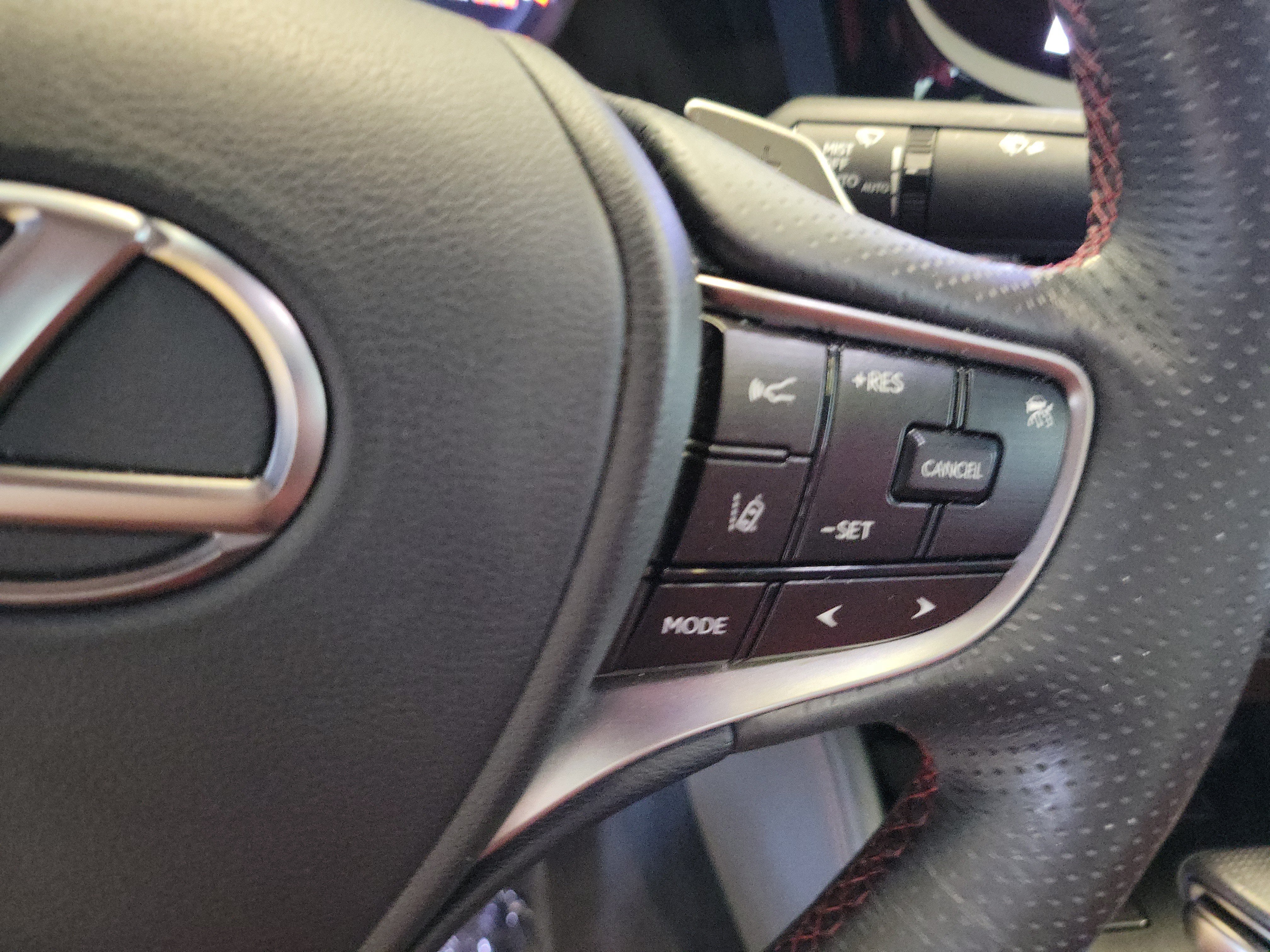 Certified 2024 Lexus ES 350 F Sport w/ Accessory Package (Z2) FWD image 30
