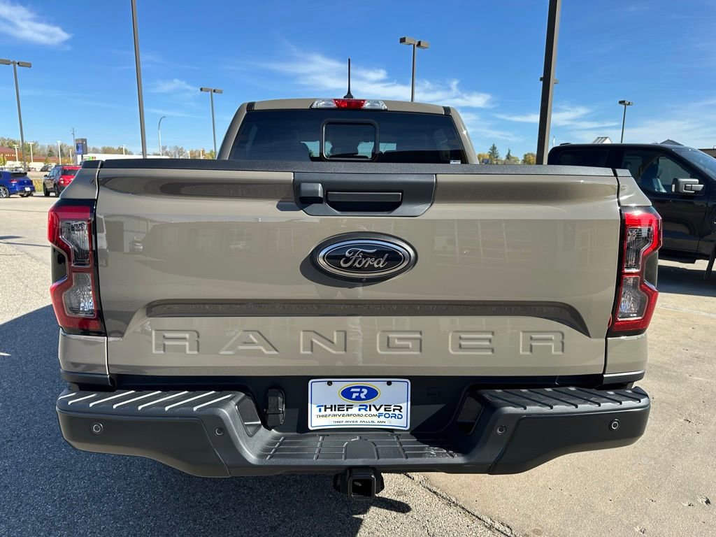 New 2025 Ford Ranger Lariat w/ Black Appearance Package image 4