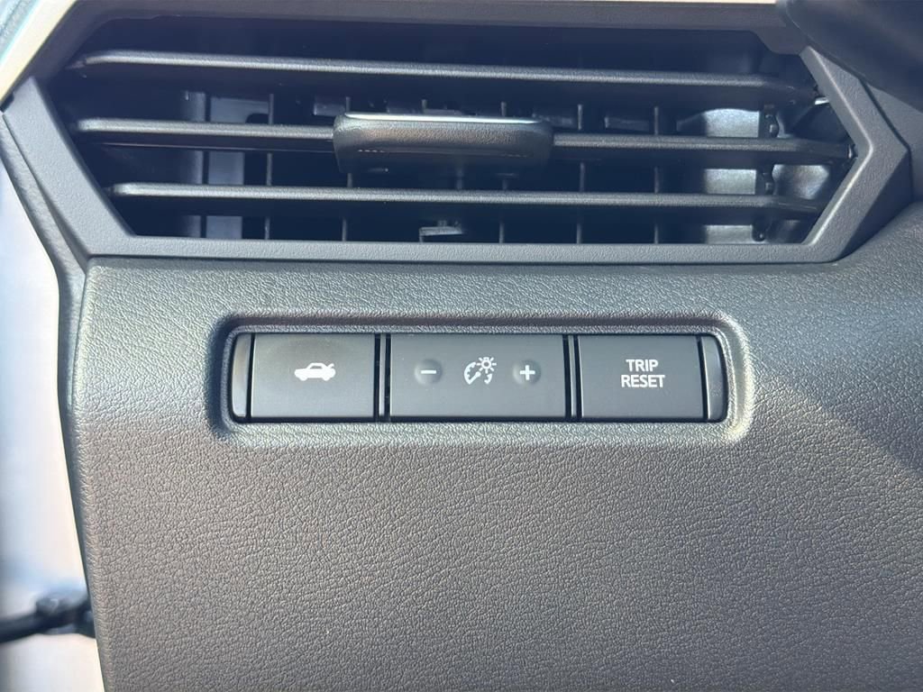 New 2025 Nissan Altima 2.5 SR image 22