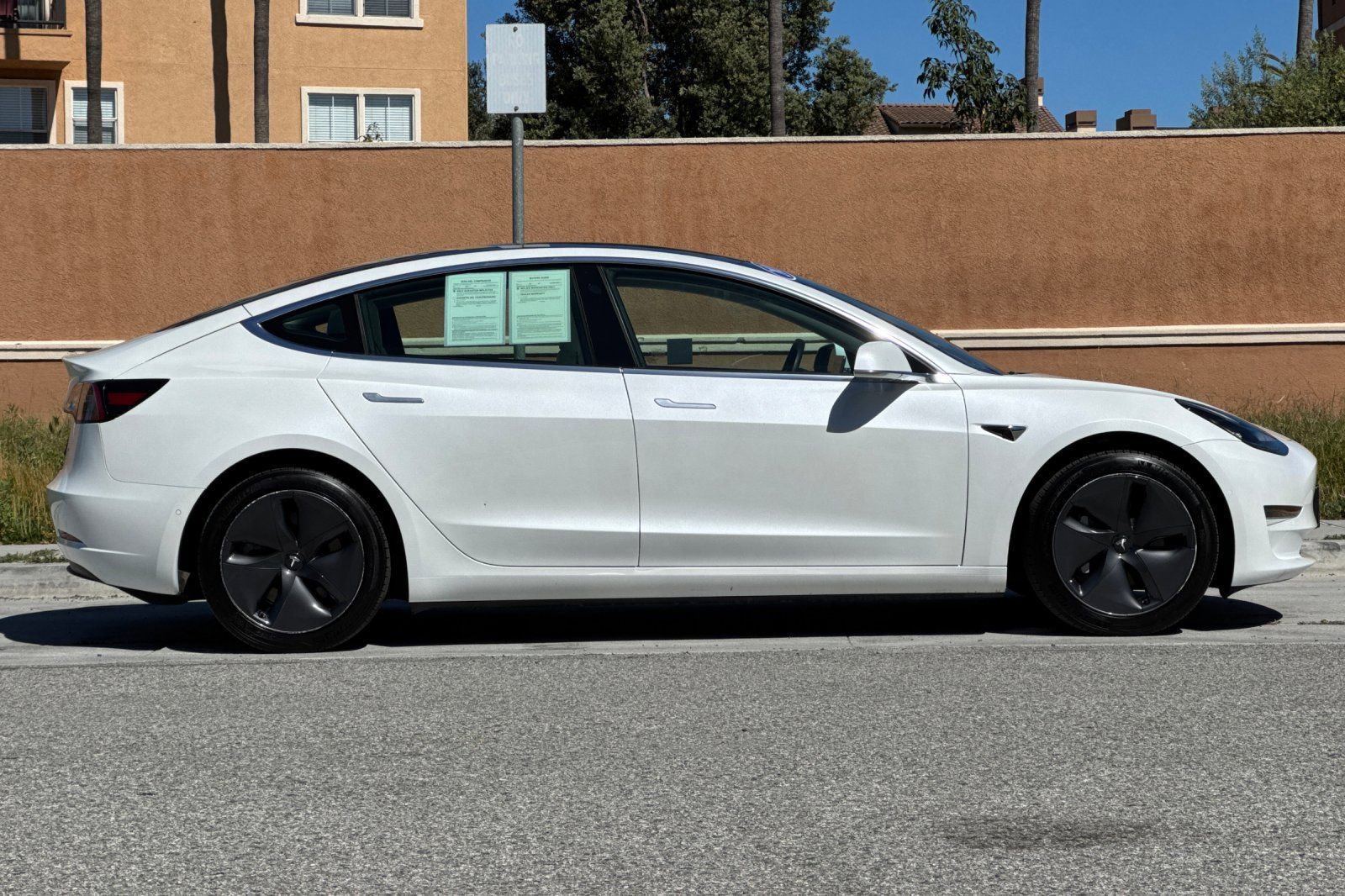 Used 2020 Tesla Model 3 Long Range image 3