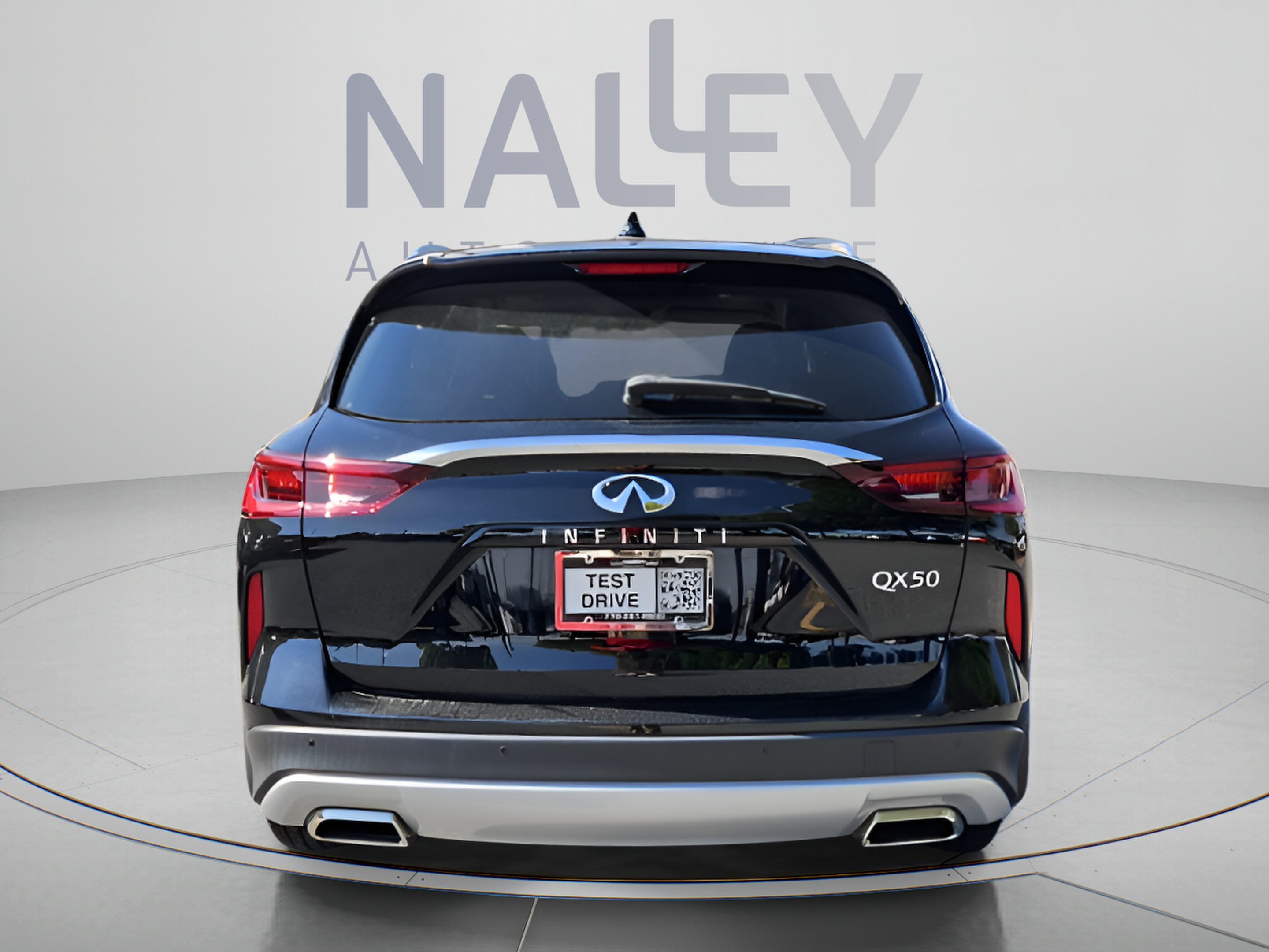 Used 2023 INFINITI QX50 Luxe FWD image 4