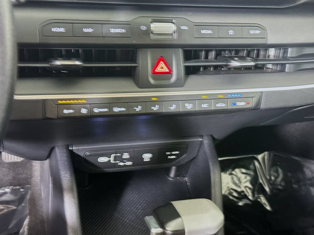Certified 2025 Kia K4 FWD image 10