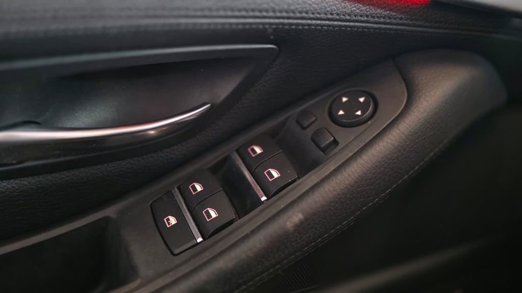 Used 2016 BMW 535i xDrive Sedan image 22