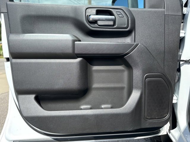 Used 2024 Chevrolet Silverado 2500 Custom w/ Z71 Off-Road Package image 16