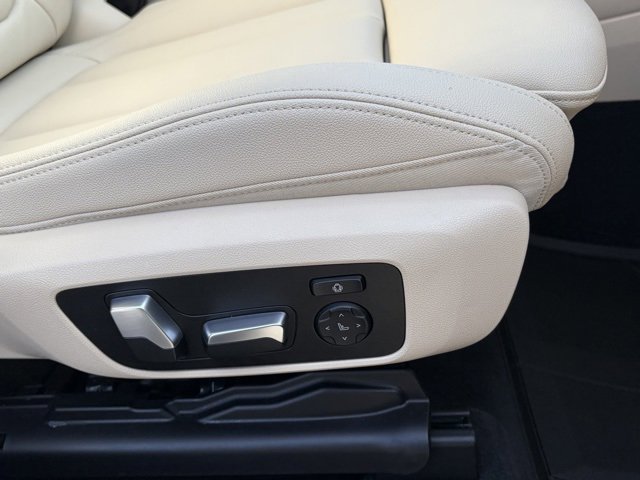 Used 2020 BMW X3 xDrive30e w/ Premium Package image 31