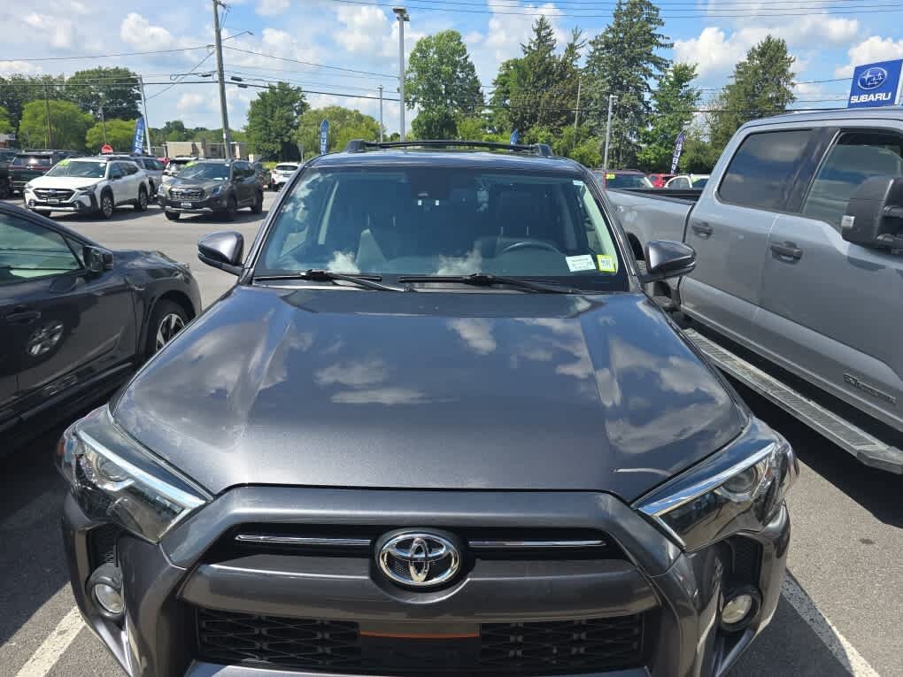 Used 2020 Toyota 4Runner SR5 Premium w/ Moonroof Package AWD/4WD image 7