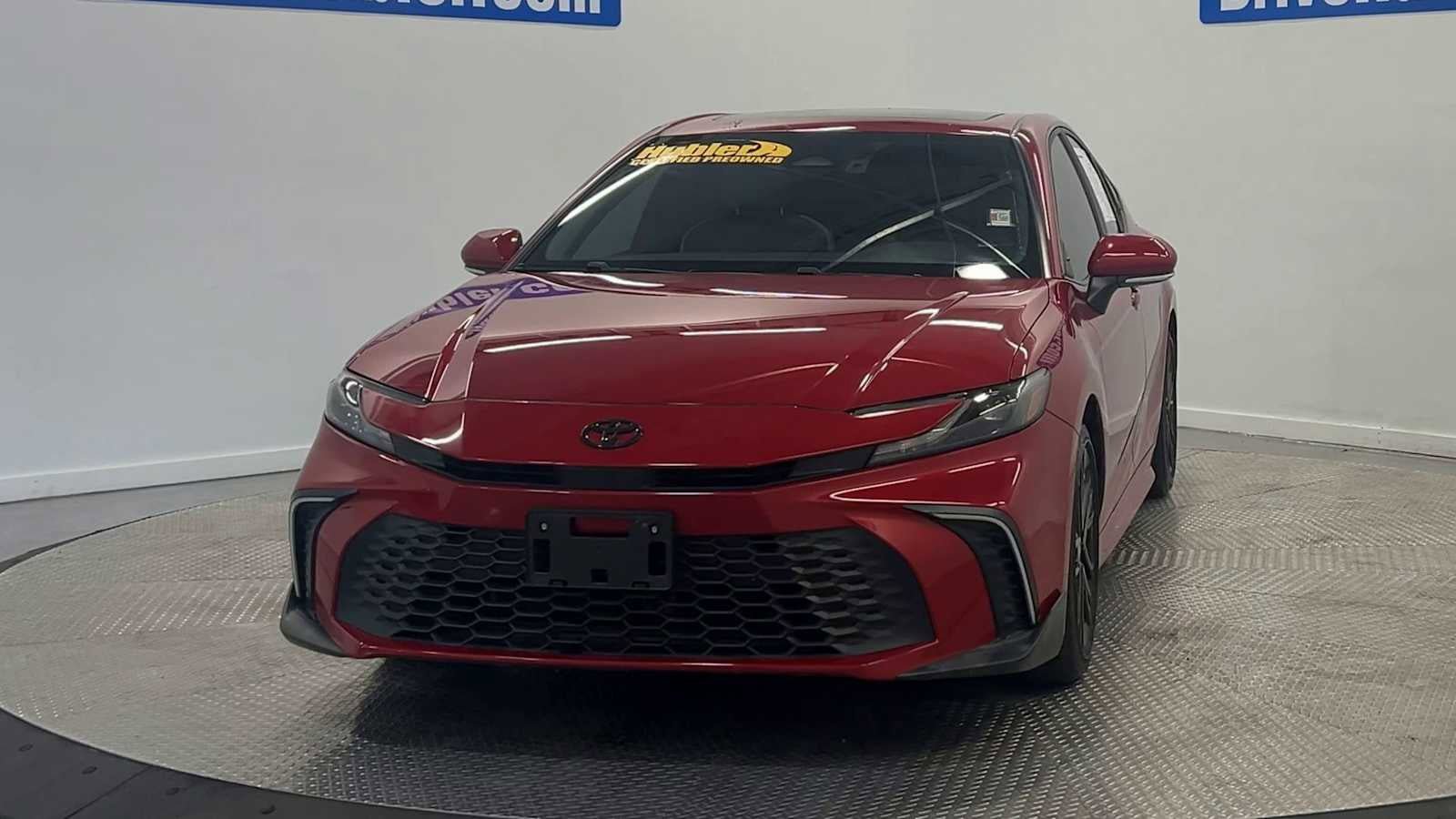 Used 2025 Toyota Camry SE w/ Convenience Package FWD image 38
