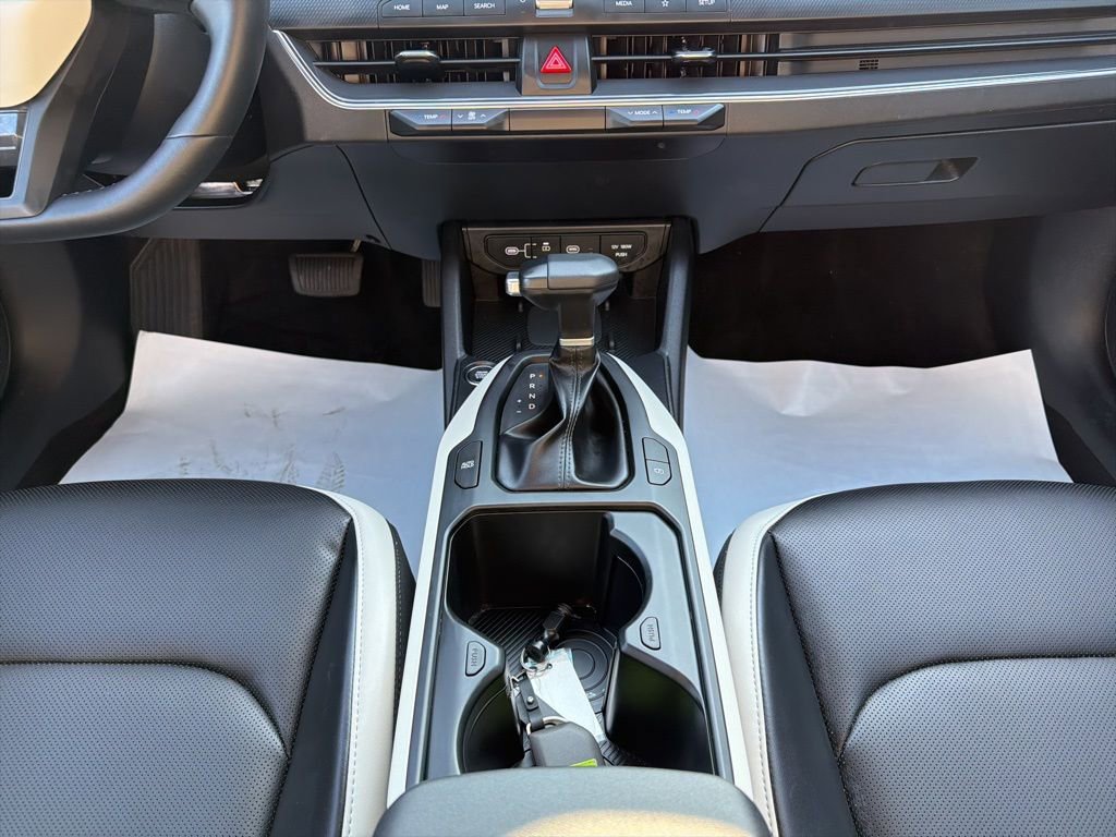 Used 2025 Kia K4 GT-Line w/ GT-Line Premium Package image 26