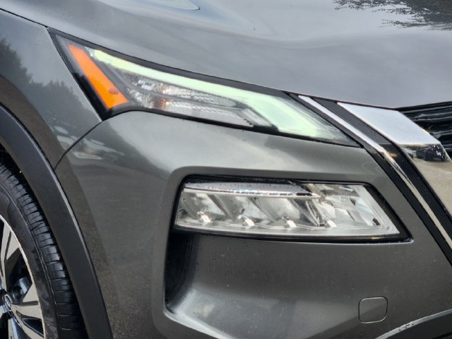 Used 2023 Nissan Rogue SV w/ SV Premium B Package FWD image 10