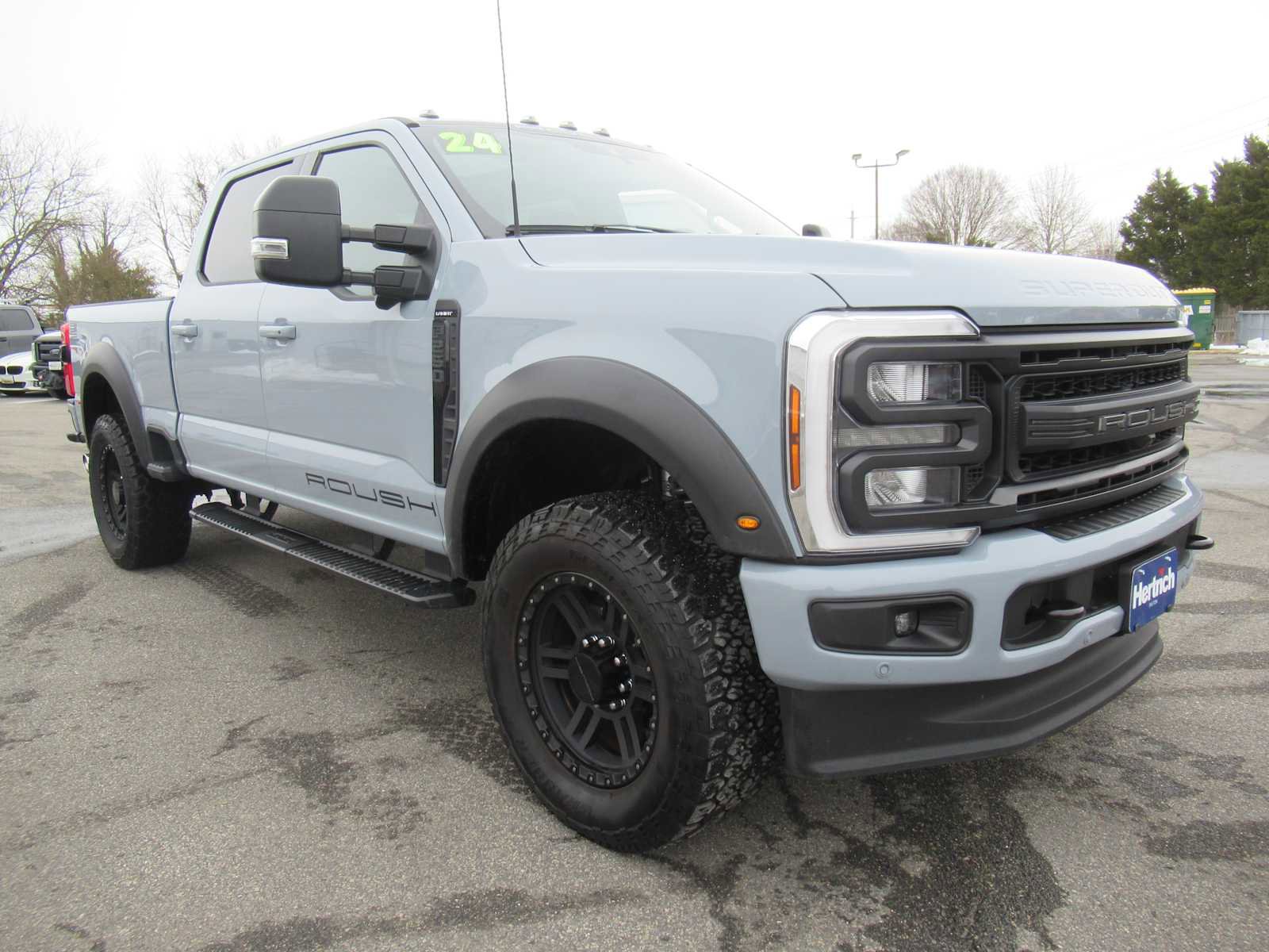 Used 2024 Ford F250 Lariat w/ Lariat Ultimate Package image 3