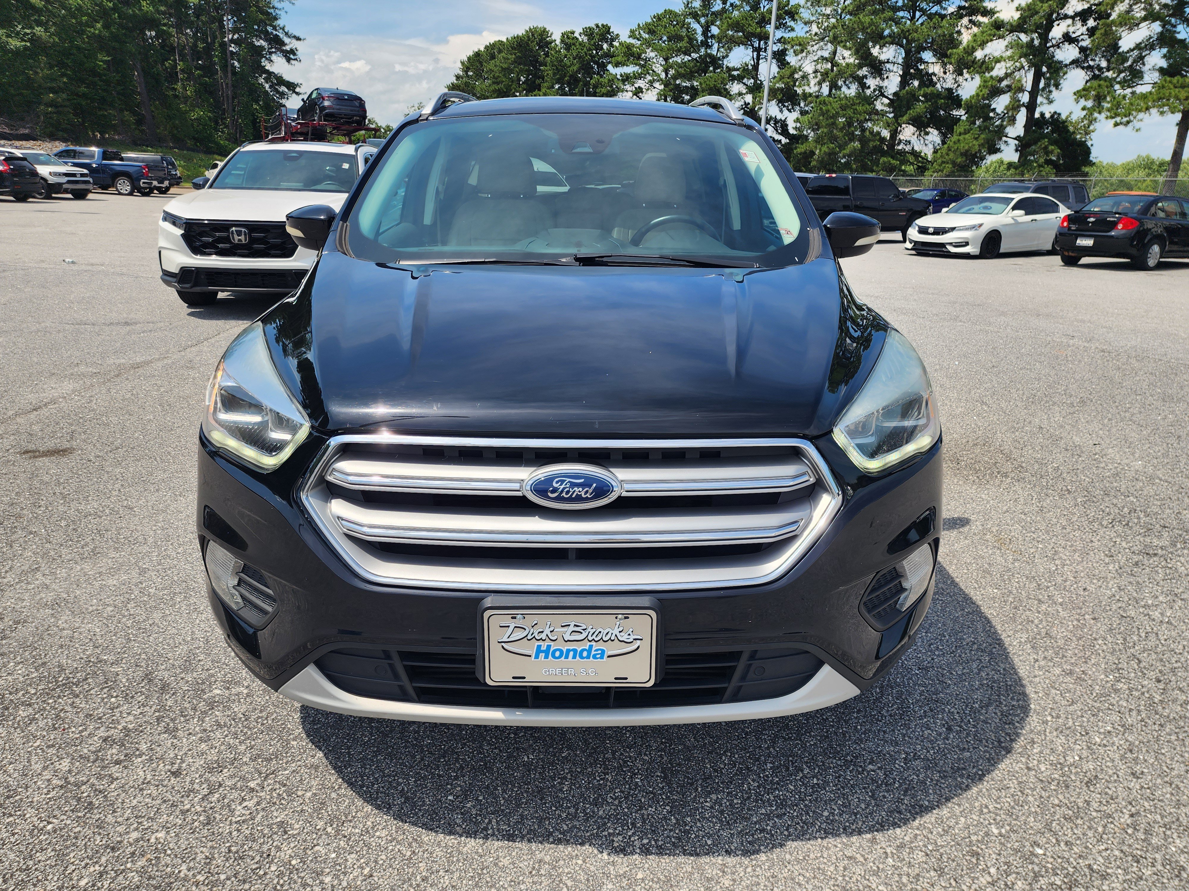 Used 2017 Ford Escape Titanium w/ Equipment Group 301A AWD/4WD image 9
