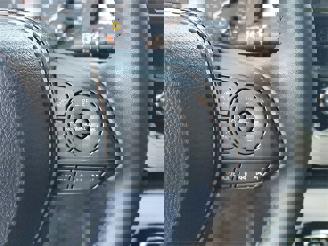 Used 2025 Toyota Corolla SE image 20