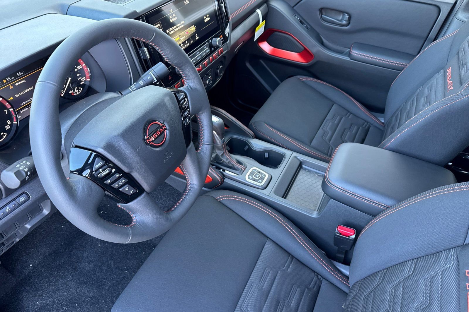 New 2026 Nissan Frontier PRO-4X w/ Tow Package image 7