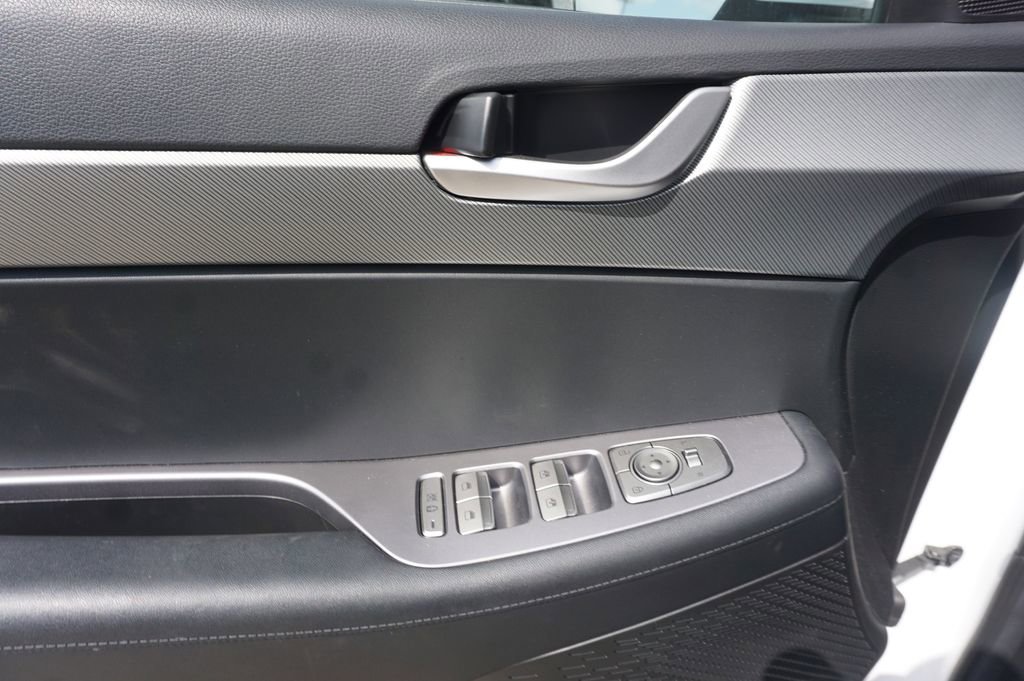 Used 2024 Hyundai Palisade SEL FWD image 4
