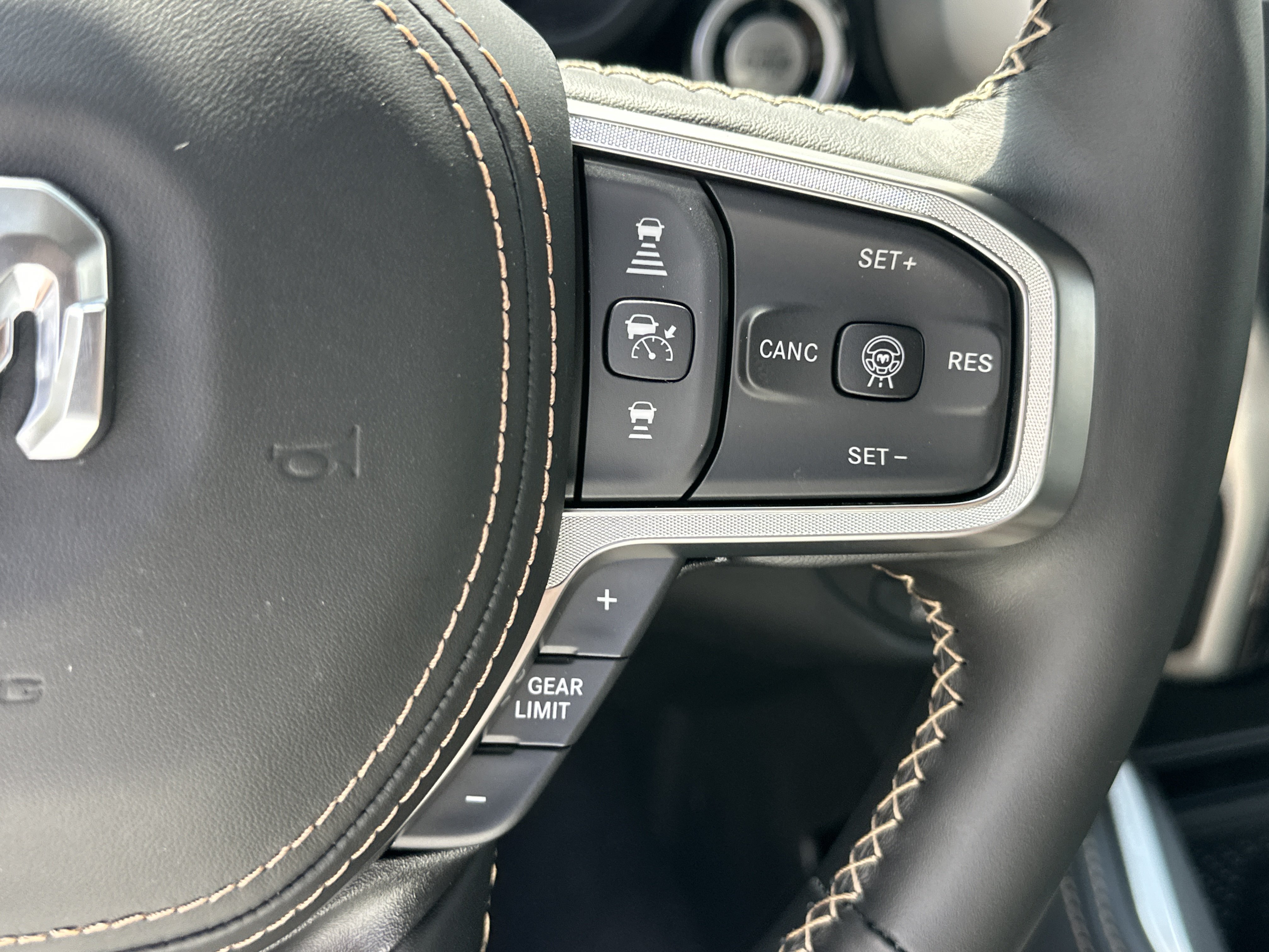 New 2027 RAM 1500 Tungsten AWD/4WD image 11