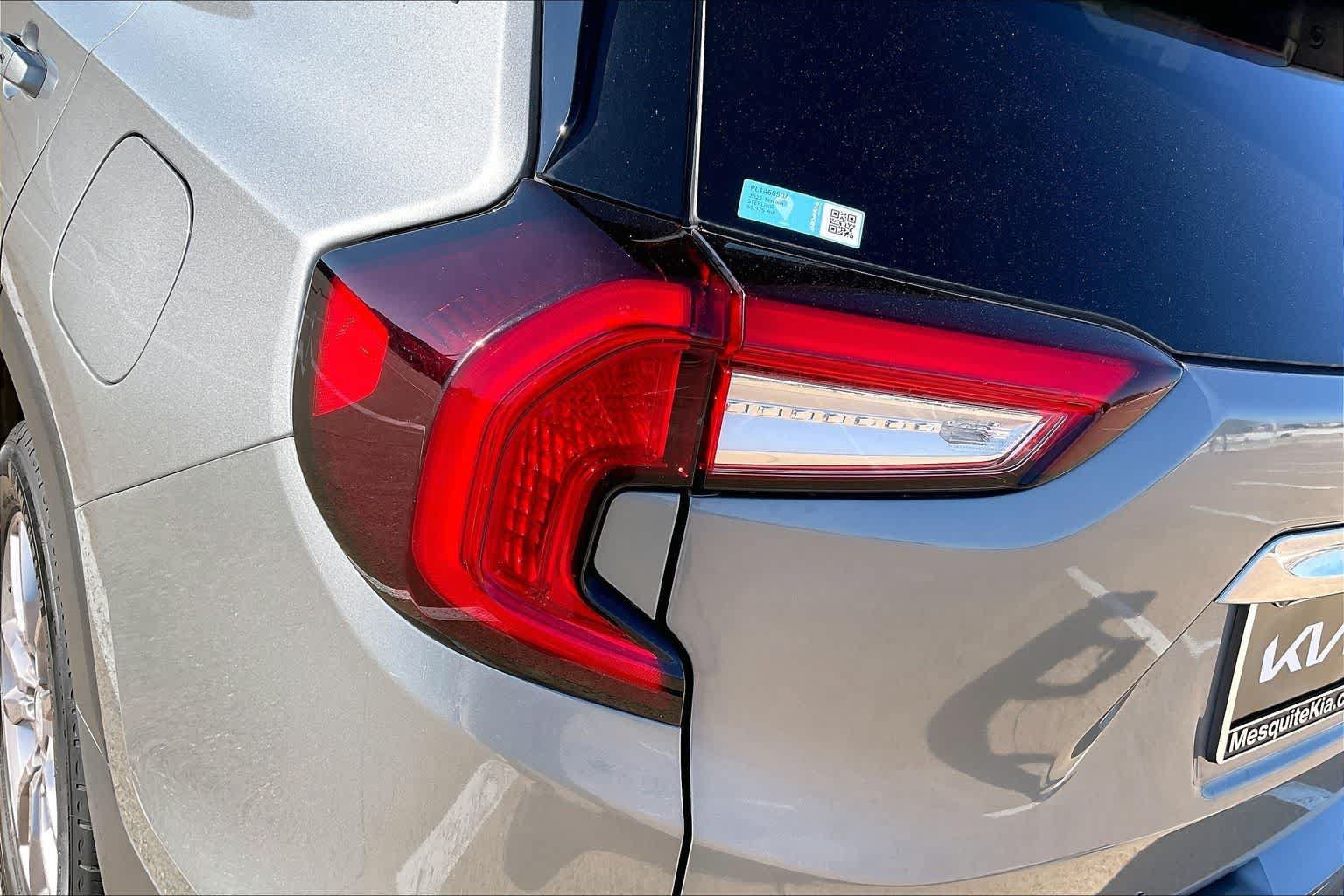 Used 2023 GMC Terrain SLT FWD image 31