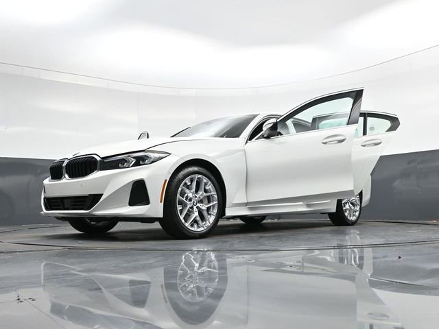 Used 2026 BMW 330i xDrive Sedan w/ Premium Package image 43