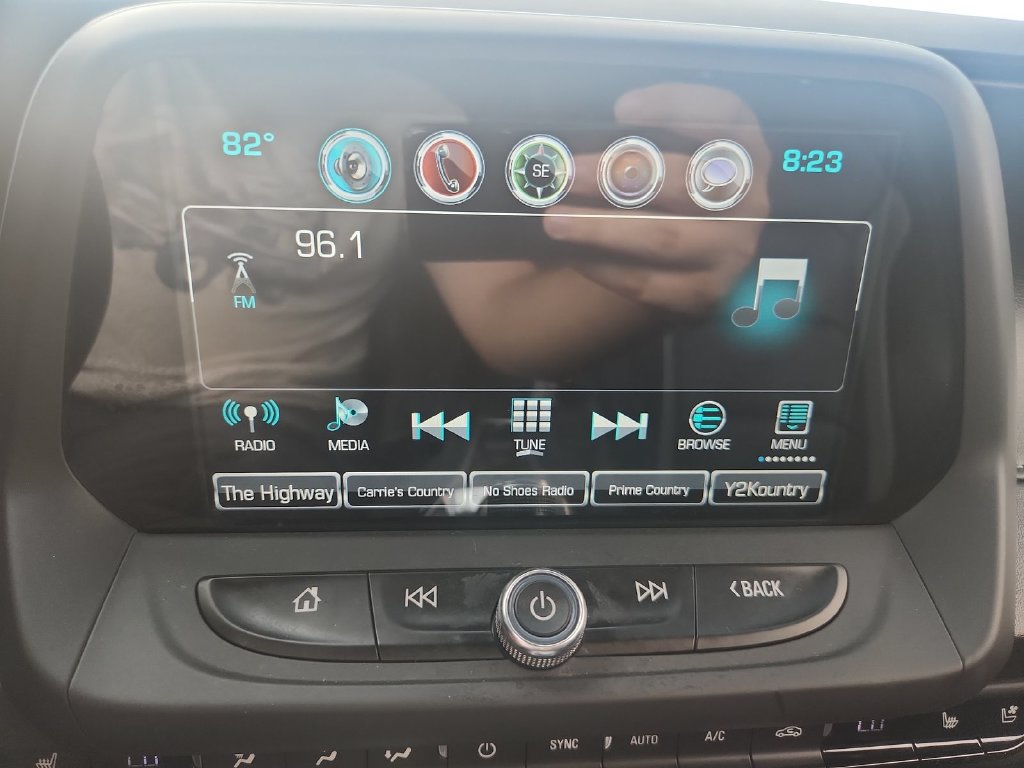 Used 2018 Chevrolet Camaro LT RWD image 20