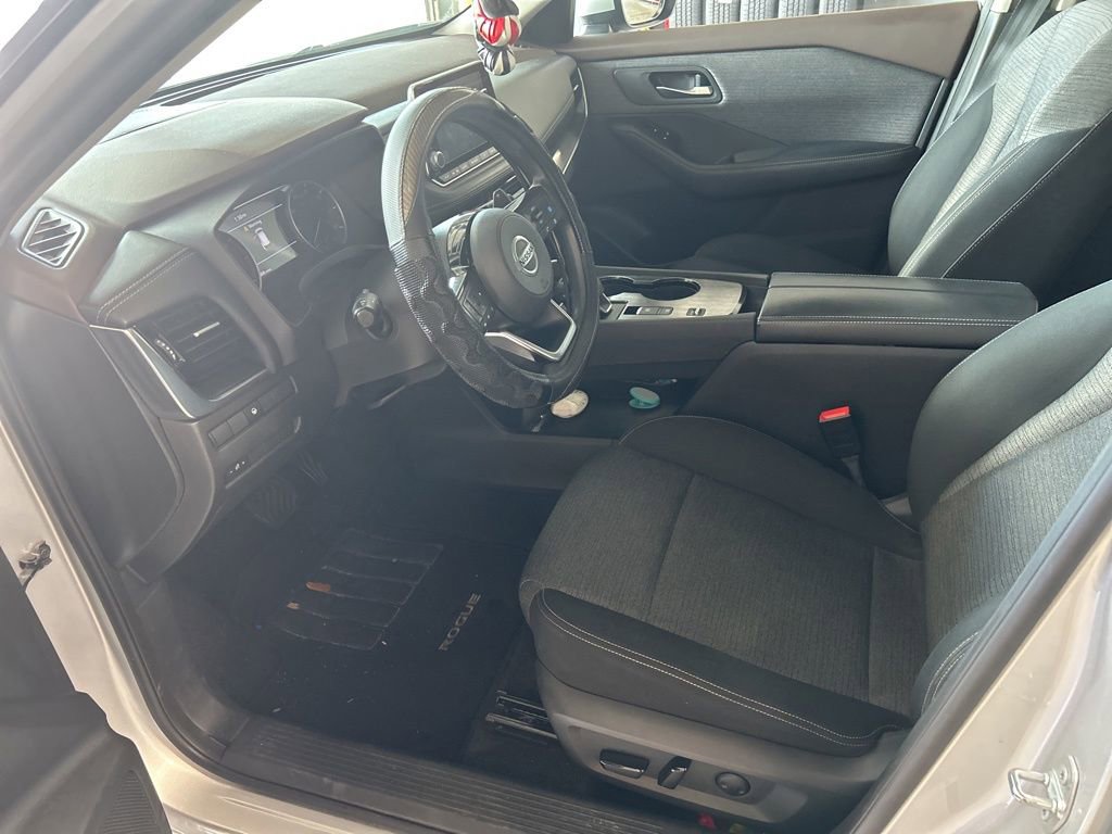 Used 2021 Nissan Rogue SV FWD image 6