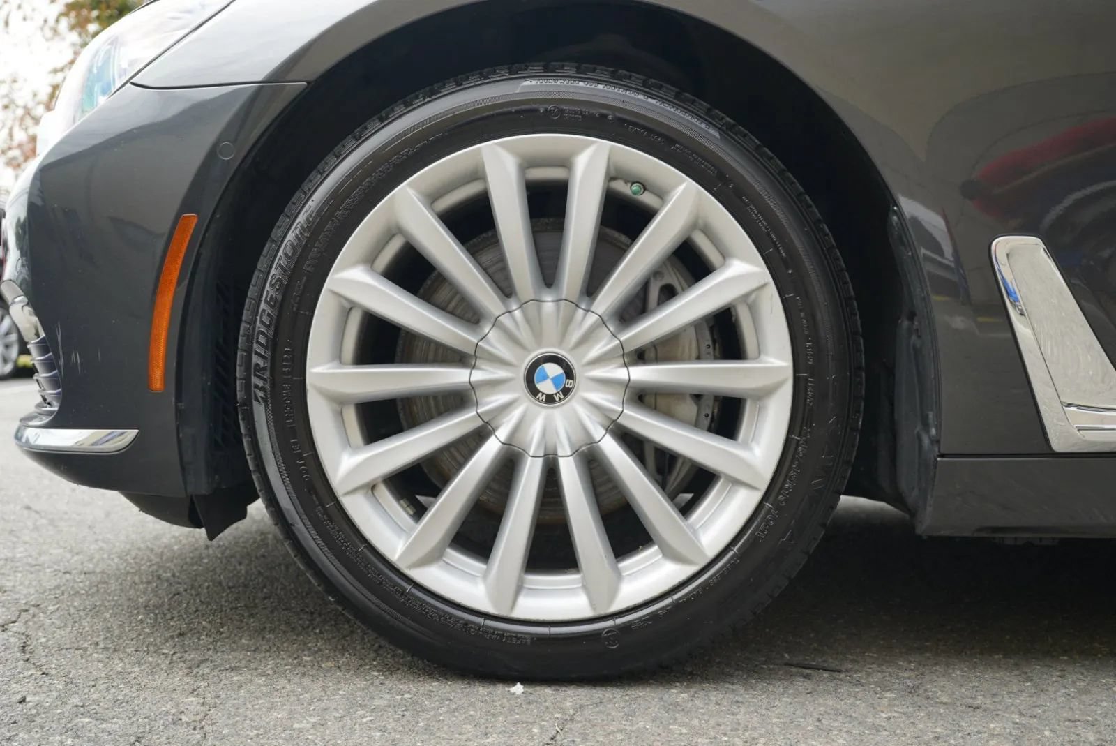 Used 2017 BMW 740i xDrive AWD/4WD image 14