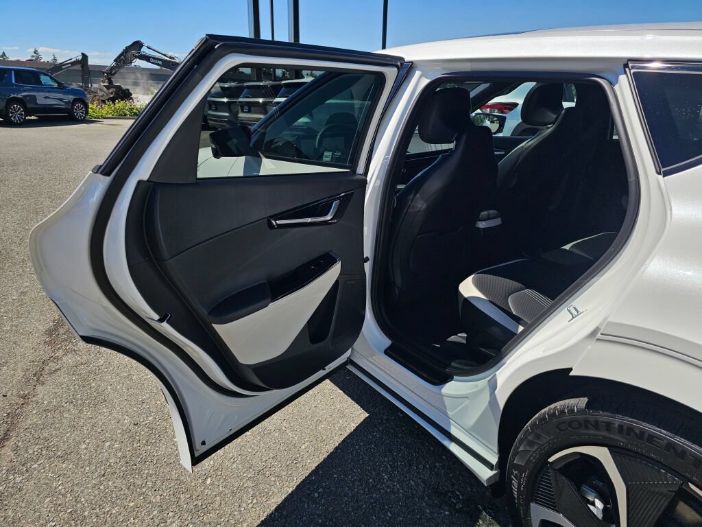 Certified 2024 Kia EV6 GT-Line AWD/4WD image 23