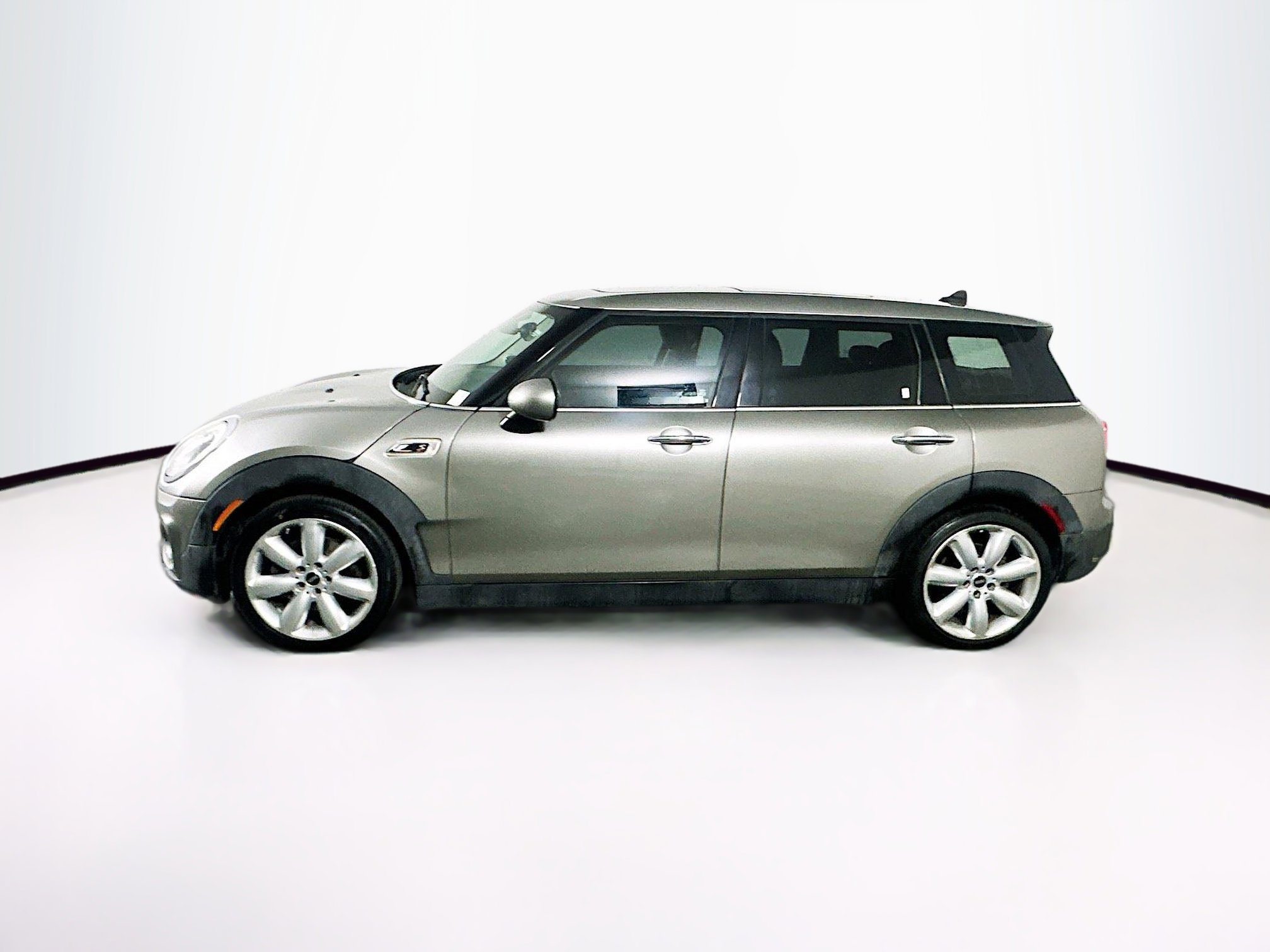 Used 2016 MINI Cooper Clubman S image 4