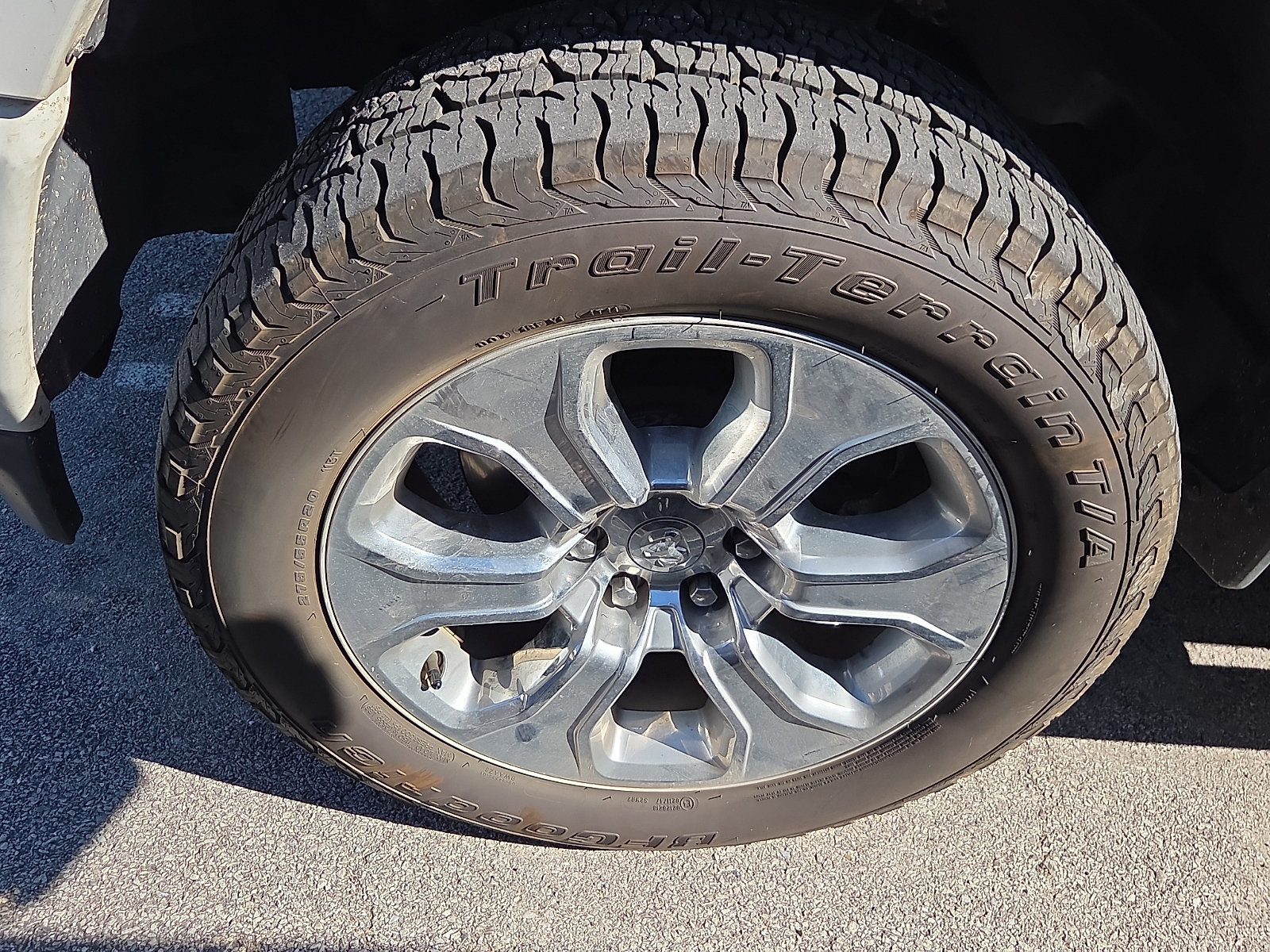 Used 2020 RAM 1500 Big Horn AWD/4WD image 3
