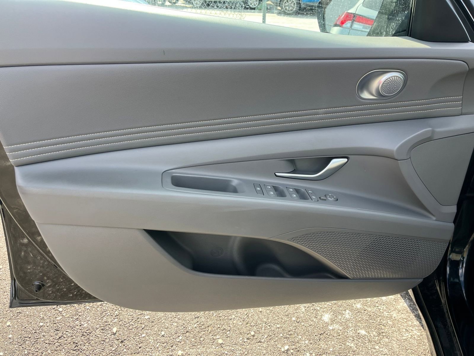 Used 2025 Hyundai Elantra SEL image 20